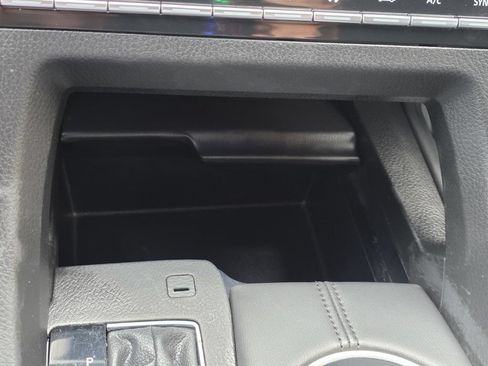 Used 2022 Toyota Avalon XLE FWD image 18