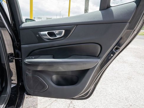 Used 2024 Volvo S60 B5 Core FWD image 13