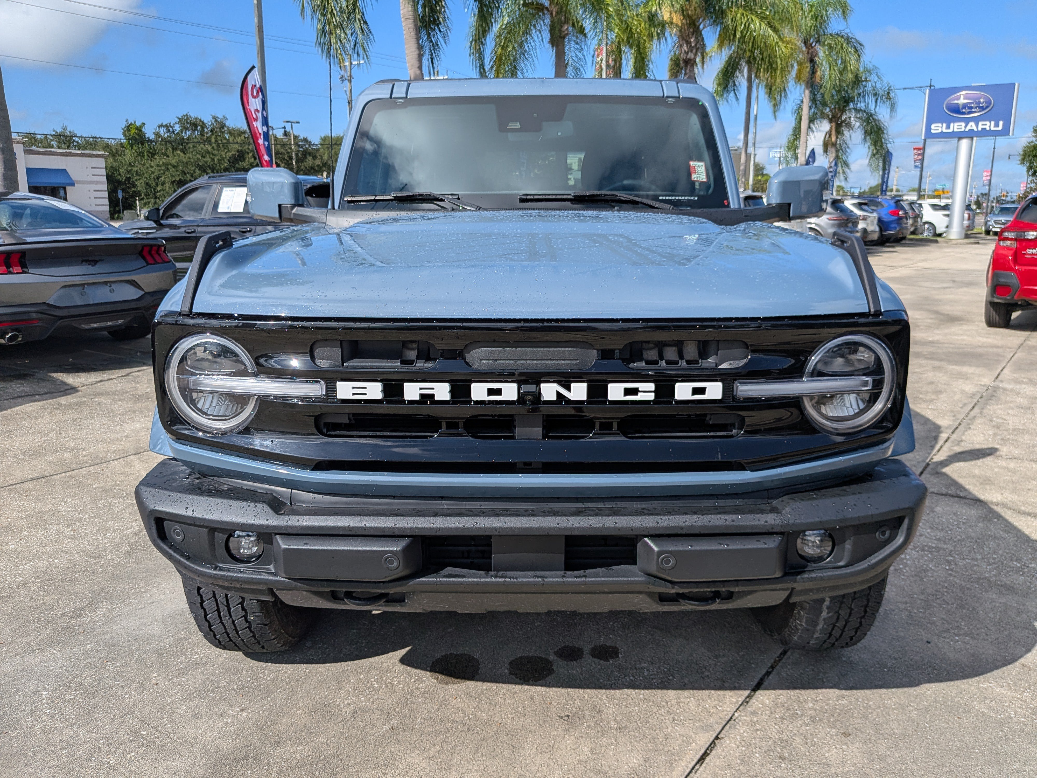 Used 2024 Ford Bronco Outer Banks AWD/4WD image 9