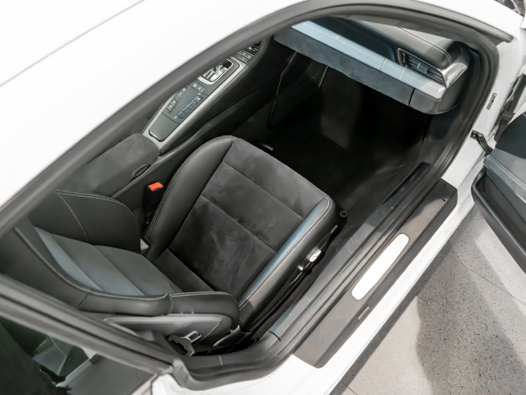 Certified 2014 Porsche 911 GT3 RWD image 20