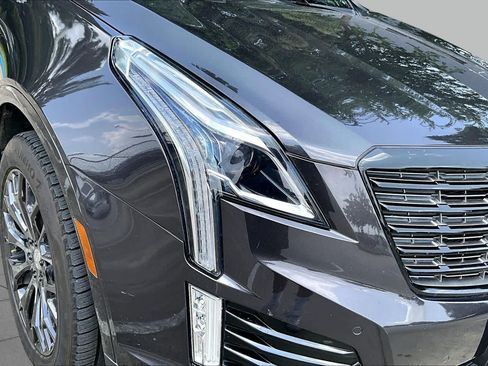 Used 2018 Cadillac XT5 Platinum AWD/4WD image 27