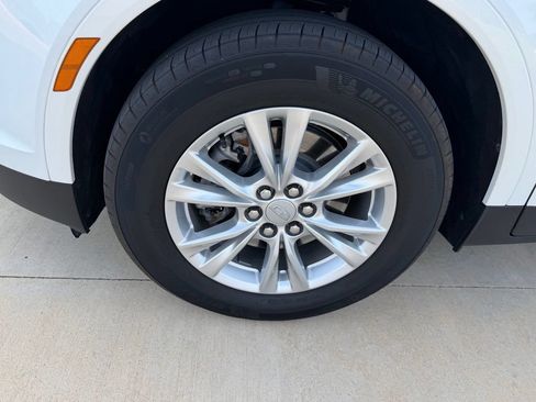 Used 2024 Cadillac XT5 Luxury FWD image 9