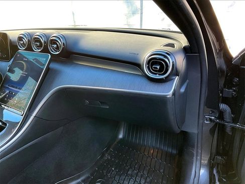 Used 2022 Mercedes-Benz C 300 C 300 image 19
