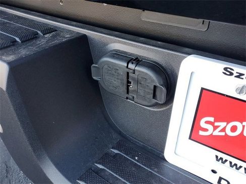 New 2025 Toyota Tacoma TRD Off-Road image 7