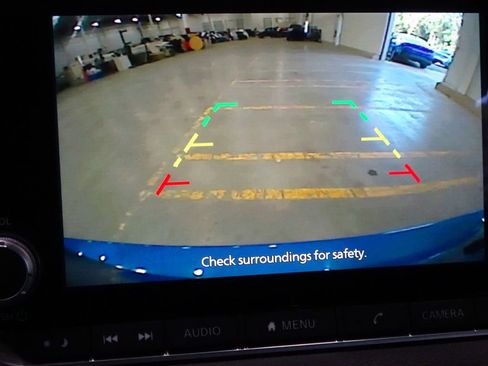 Used 2023 Nissan Sentra SV image 6