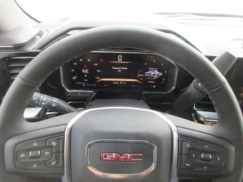 New 2026 GMC Sierra 1500 SLE AWD/4WD image 18