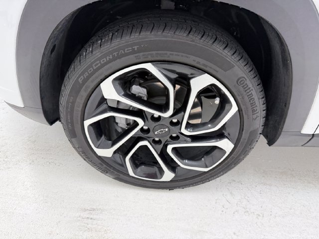Used 2026 Chevrolet Trax RS w/ Sunroof Package FWD image 7