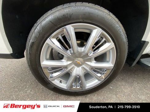 Certified 2024 Chevrolet Silverado 1500 High Country w/ Technology Package image 37