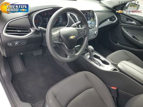 Used 2023 Chevrolet Malibu LT FWD image 18
