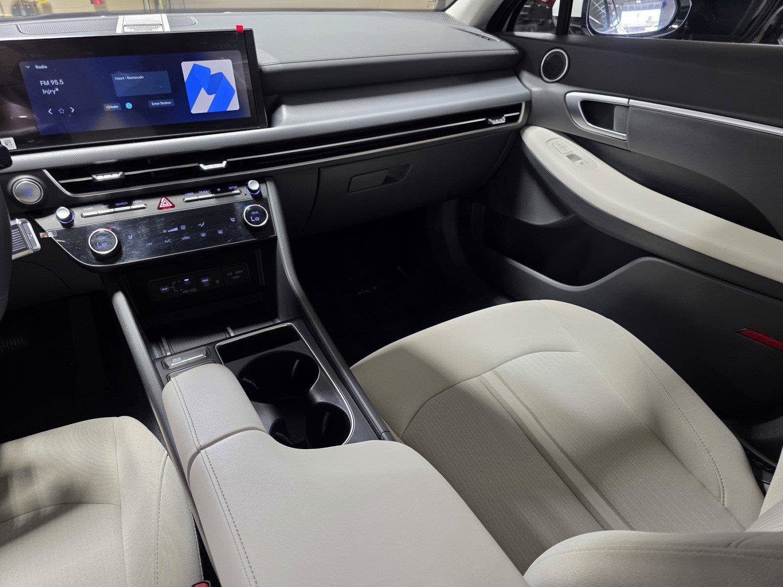 Certified 2026 Hyundai Sonata SEL FWD image 17