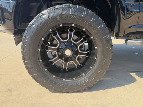 Used 2018 Ford F150 XLT w/ Equipment Group 302A Luxury image 9