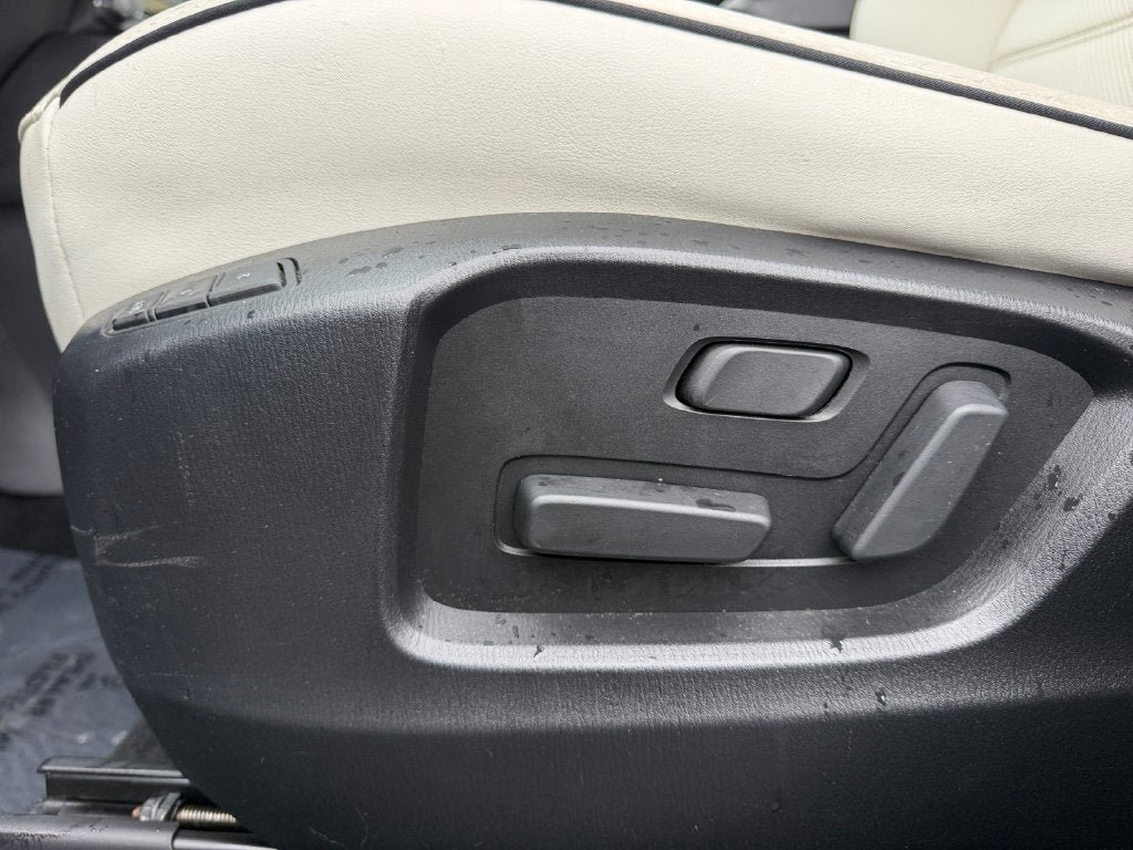 Used 2025 MAZDA CX-5 AWD 2.5 S w/ Preferred Package image 13