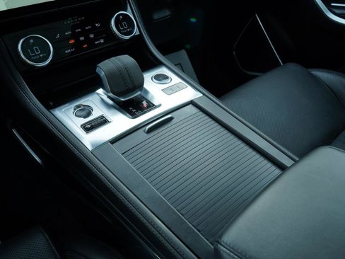 Used 2022 Jaguar F-PACE S AWD/4WD image 40