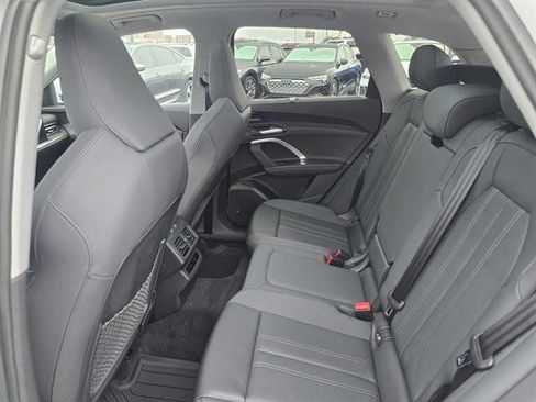 Used 2025 Audi Q5 Premium Plus image 13
