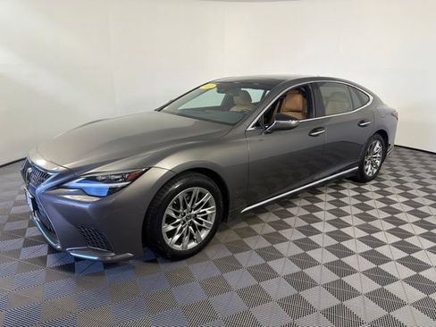 Used 2022 Lexus LS 500 AWD w/ Interior Upgrade Package image 3