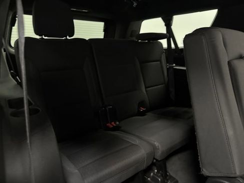 Used 2024 GMC Yukon XL SLE image 30