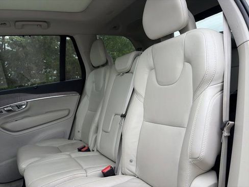 Used 2022 Volvo XC90 T6 Inscription w/ Advanced Package image 13