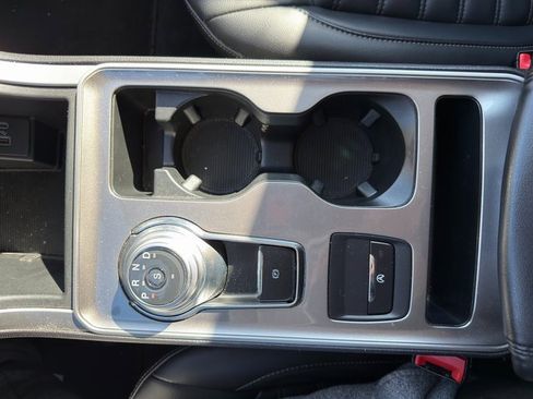 Used 2024 Ford Edge SEL image 27