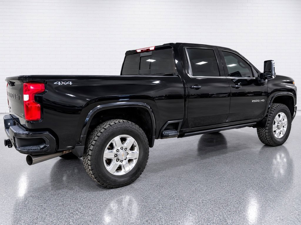Used 2020 Chevrolet Silverado 2500 LTZ w/ Technology Package AWD/4WD image 4