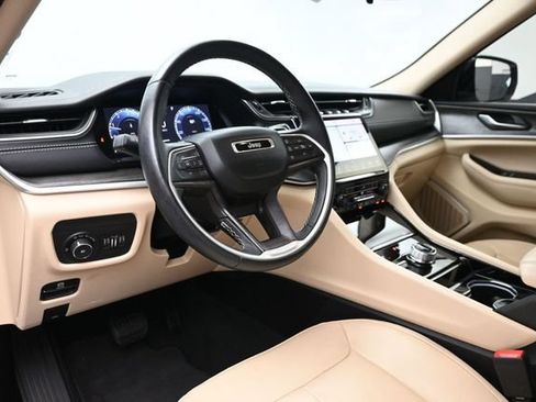 Used 2022 Jeep Grand Cherokee Limited AWD/4WD image 20