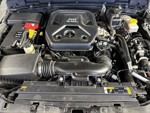 Used 2022 Jeep Wrangler Unlimited Sport S image 26