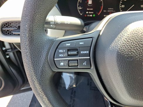 Used 2023 Honda HR-V LX image 20