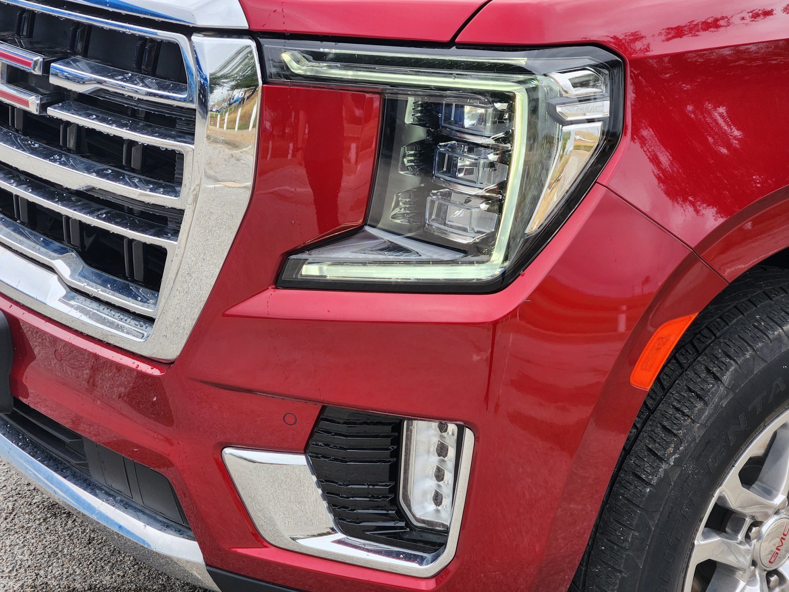 Used 2023 GMC Yukon SLT w/ SLT Premium Package RWD image 30