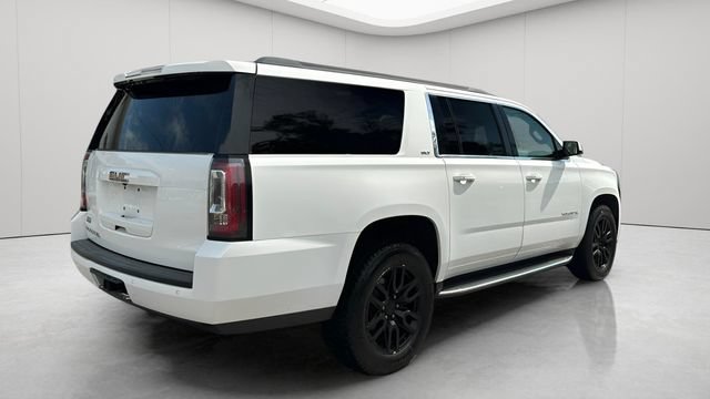 Used 2019 GMC Yukon XL SLT AWD/4WD image 4