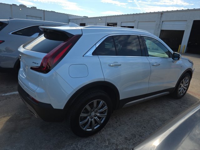 Used 2023 Cadillac XT4 Premium Luxury AWD/4WD image 6