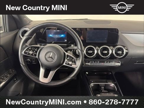 Used 2023 Mercedes-Benz GLA 250 4MATIC image 18