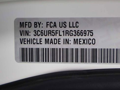 Used 2024 RAM 2500 Laramie AWD/4WD image 43