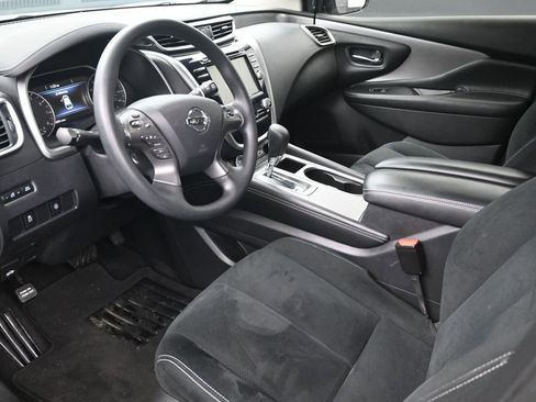 Used 2021 Nissan Murano S image 9