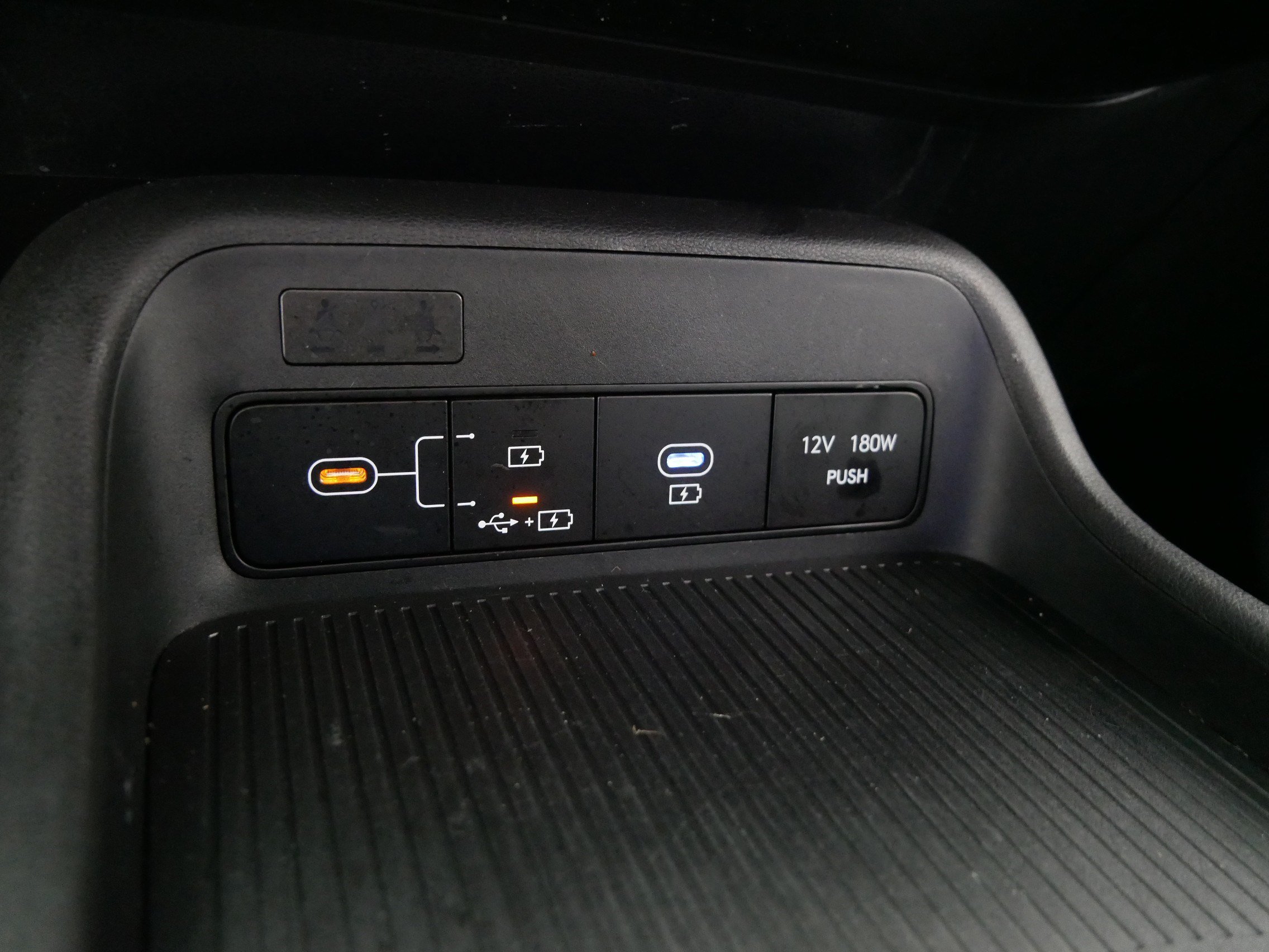 Certified 2025 Hyundai Kona SEL AWD/4WD image 29