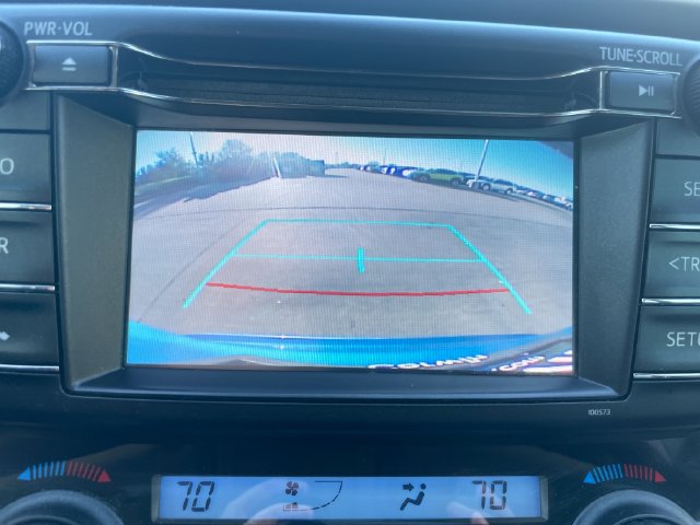 Used 2018 Toyota RAV4 LE AWD/4WD image 21
