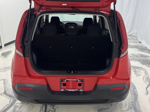 Used 2020 Kia Soul LX FWD image 11