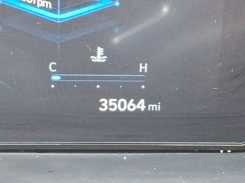 Used 2023 Hyundai Tucson Limited image 34