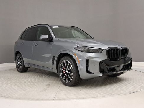 New 2026 BMW X5 xDrive50e w/ M Sport Package AWD/4WD image 5