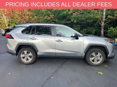 Used 2024 Toyota RAV4 XLE w/ Weather Package AWD/4WD image 9