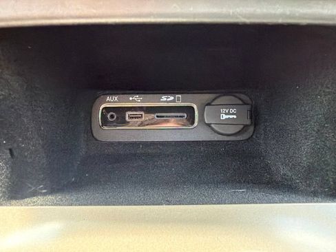 Used 2014 Jeep Grand Cherokee Overland AWD/4WD image 40