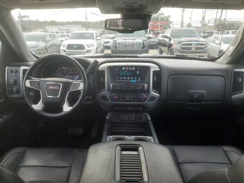 Used 2018 GMC Sierra 1500 SLT image 9