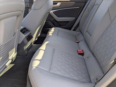 Certified 2025 Audi S6 Premium Plus w/ Premium Plus Package image 17