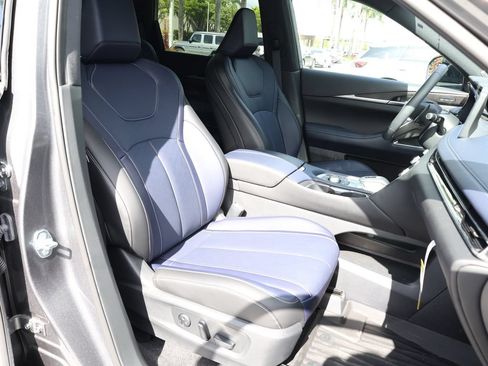 Certified 2026 INFINITI QX60 Sport w/ Dark Cargo Package AWD/4WD image 23