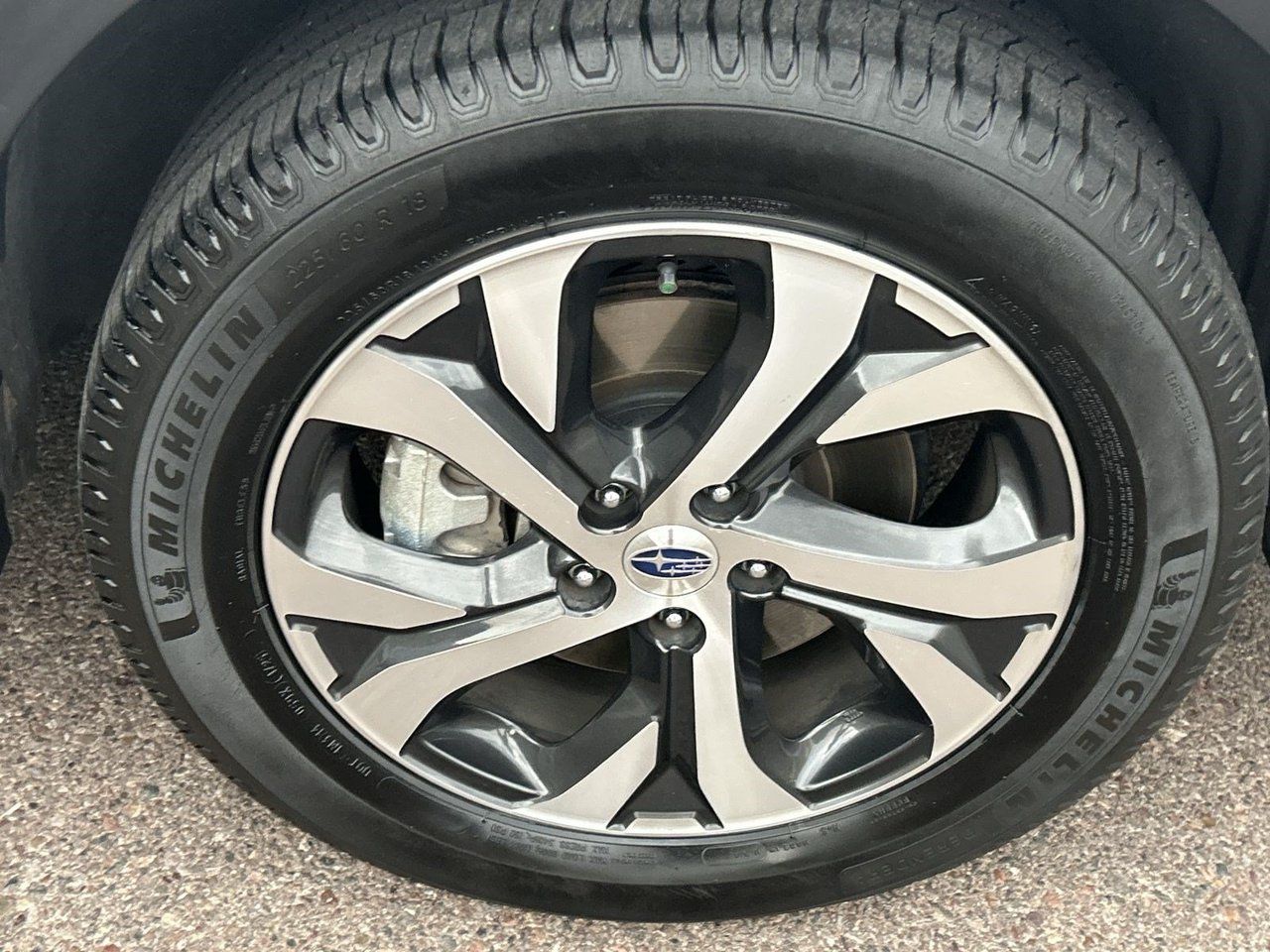 Used 2022 Subaru Outback Limited AWD/4WD image 6
