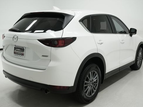 Used 2018 MAZDA CX-5 Sport w/ I-ACTIVSENSE Package image 4