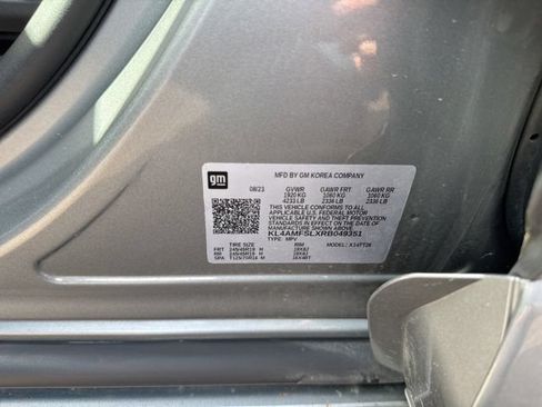 Used 2024 Buick Encore GX Avenir w/ Avenir Convenience Package FWD image 32