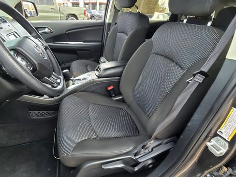 Used 2020 Dodge Journey SE w/ Blacktop Package image 14