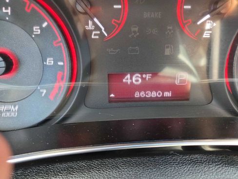 Used 2015 Dodge Dart SXT image 30