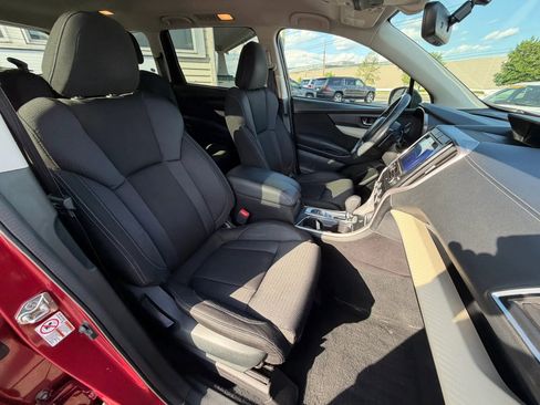 Used 2019 Subaru Ascent Premium image 31