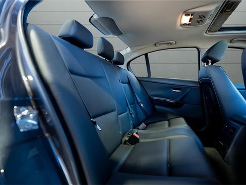 Used 2006 BMW 325i Sedan image 27