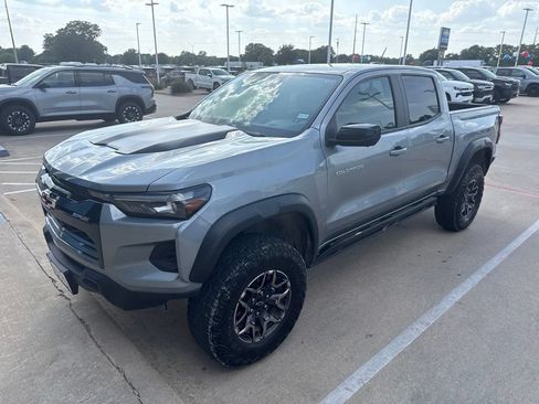 Used 2024 Chevrolet Colorado ZR2 w/ Technology Package AWD/4WD image 1